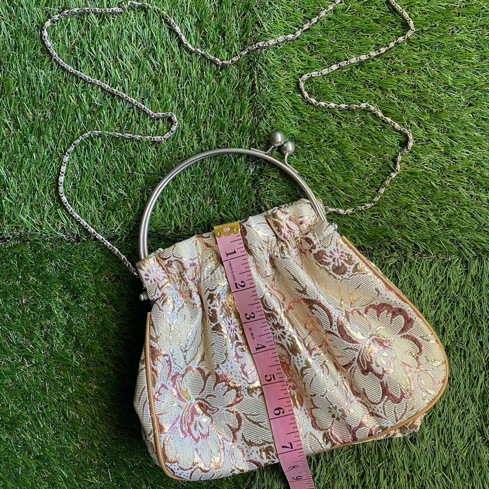 Floral Purse - Picture 12 of 14